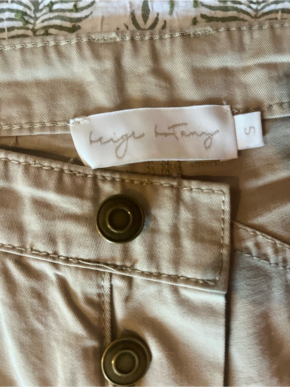 Barrel Button-Fly Pants in Khaki - Picture 5 of 7